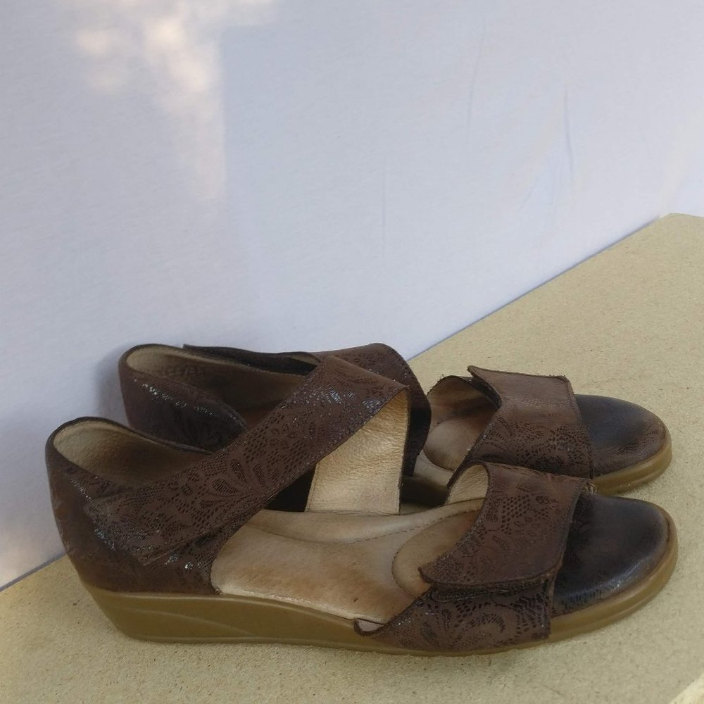 Handmade in Israel, BeautiFeel DITA total comfort padded Leather Sandal 8us